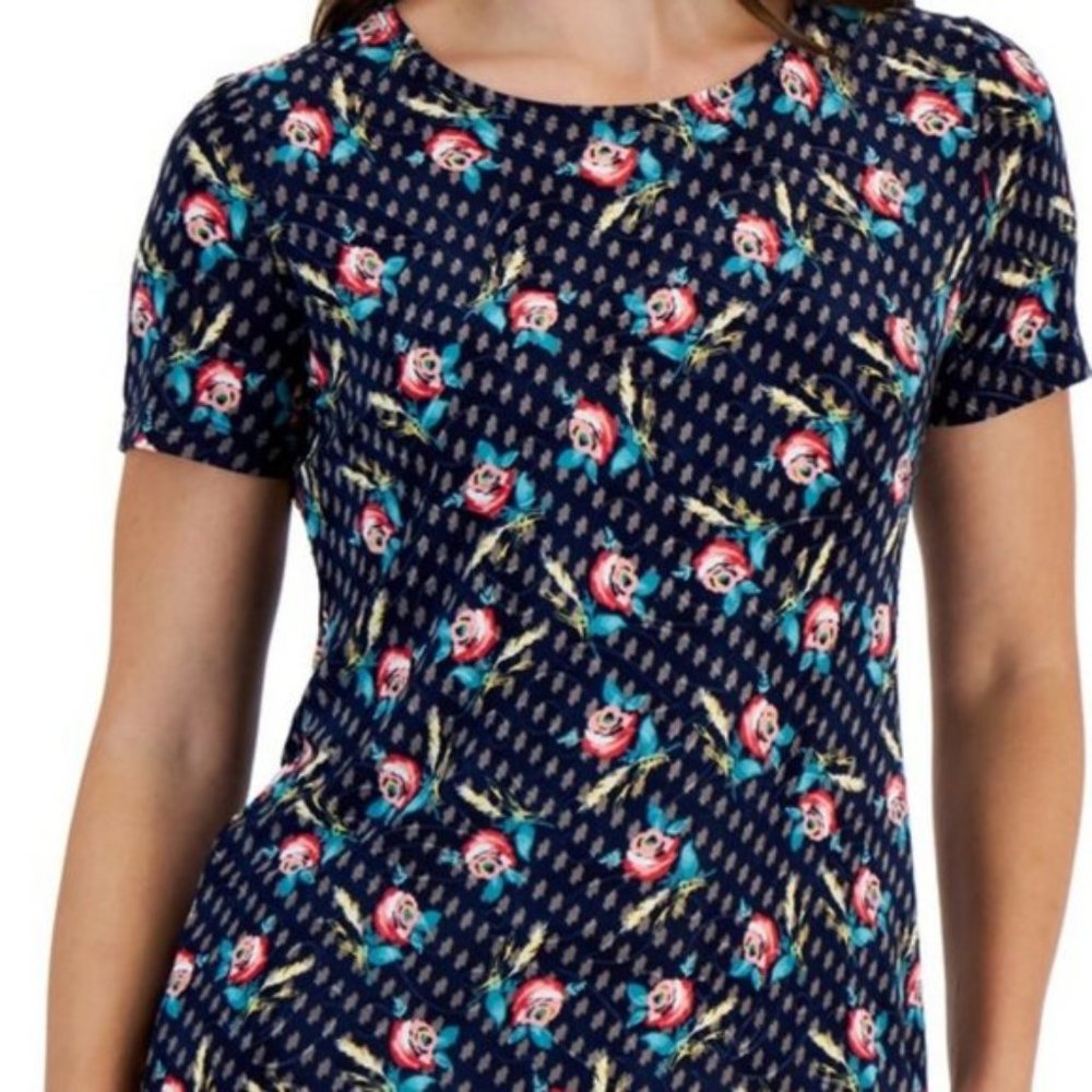 JM Collection Shifting Floral Top NWT - Picture 3 of 6